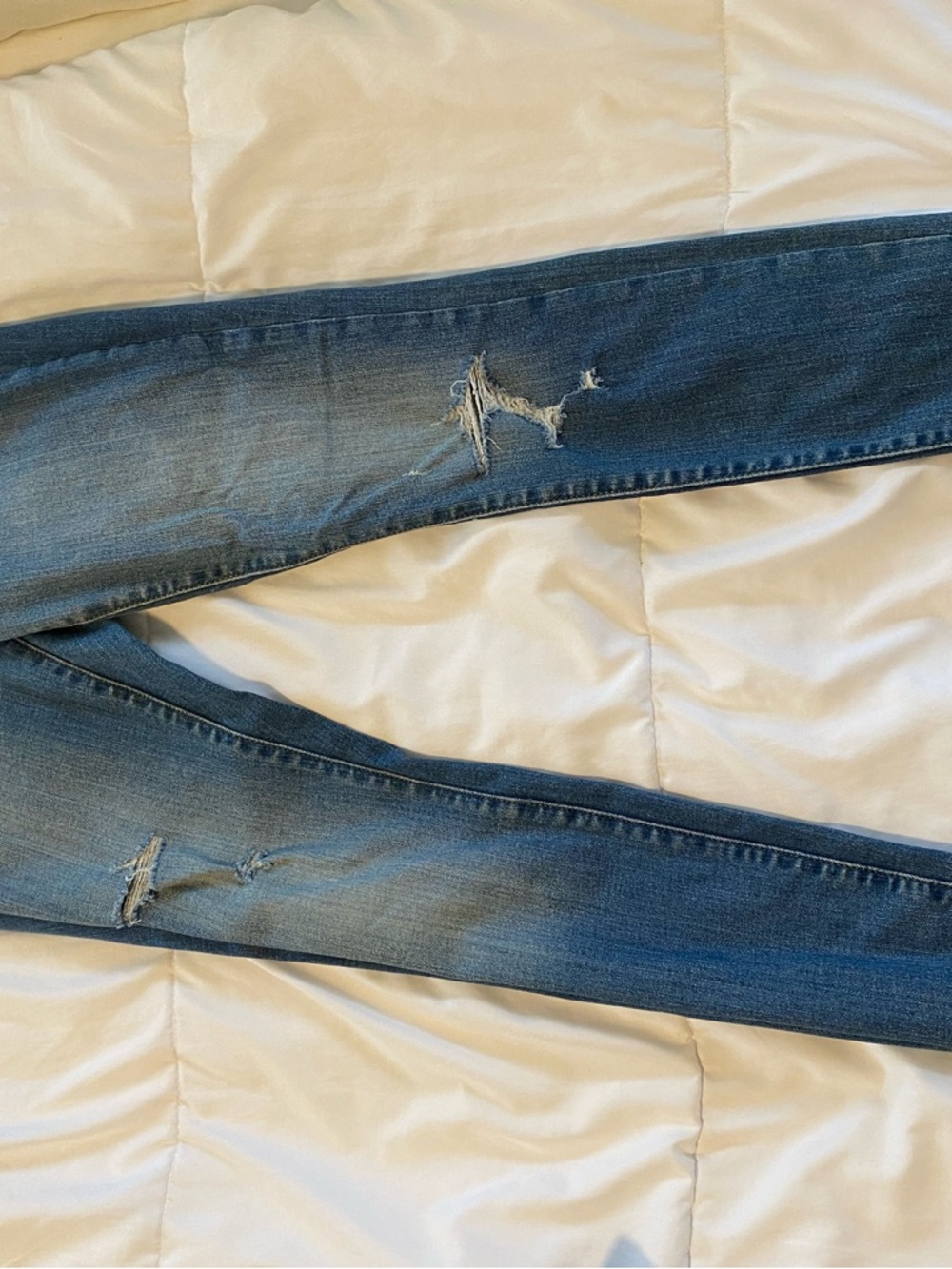 Universal Thread Blue Distressed Skinny Jeans - Picture 4 of 5